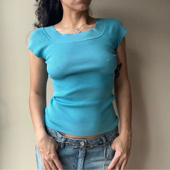 Women's Blue Ribbed Top - Picture 3 of 10